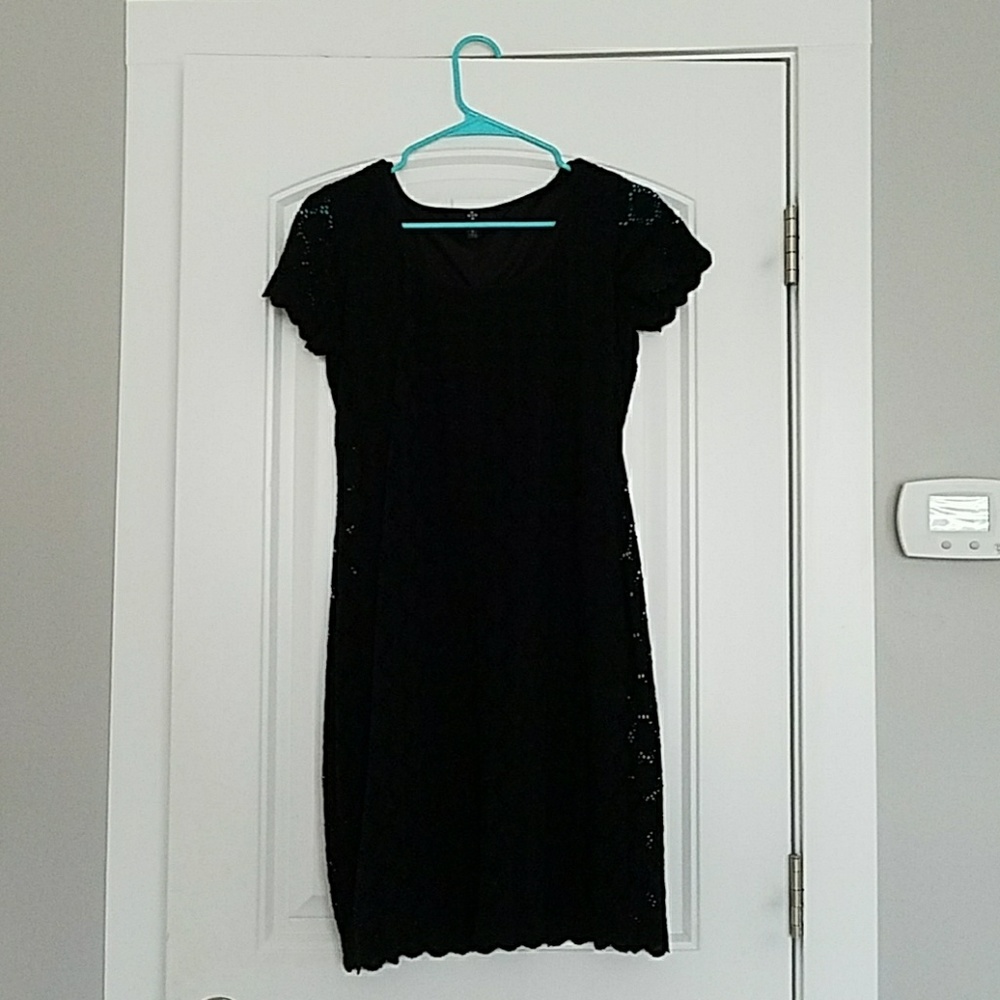 Black fitted dress